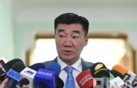 "Арцсуурь боомтоос Нөмрөг сум хүртэлх 167 километр замын ажлыг ирэх оны хөгжлийн төлөвлөгөөнд тусгаж, аль болох хэрэгжүүлнэ"