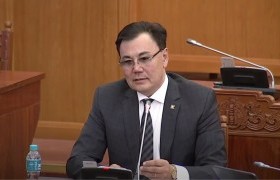 Б.Баттөмөр: 51,9 сая тонн исэлдэх хүдрийн нөөц ашиглахад "Эрдэнэт үйлдвэр" ТӨҮГ ямар бодлого барьж байна