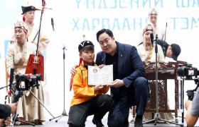 “ХАНГАРДИ” ҮНДЭСНИЙ ШАГАЙН ХАРВАА ГУРВАН ӨДӨР ҮРГЭЛЖИЛНЭ