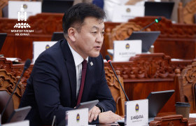 Б.Найдалаа: Гадны хөрөнгө оруулагчдын "Бодлого нь тогтвортой байх нь" гэсэн итгэлийг хадгалах шаардлагатай байна