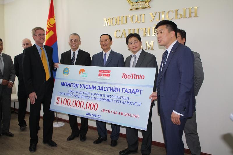 “Оюутолгой” ХХК-иас монголын талд 100 сая ам.доллар шилжүүллээ