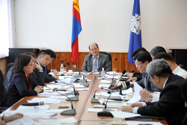 Газраа чөлөөлөөгүй иргэд ч орон сууцанд орох сонирхолтой байна