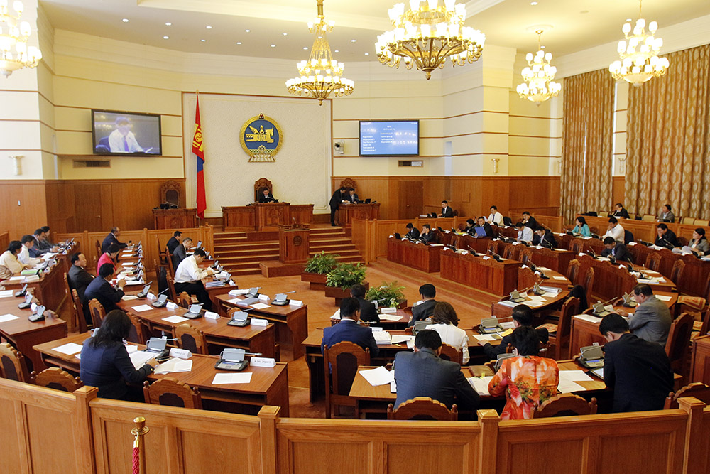Монгол Улсын үндэсний аюулгүй байдал, эрдэнэсийн сангийн тухай асуудлыг хаалттай хэлэлцэж байна