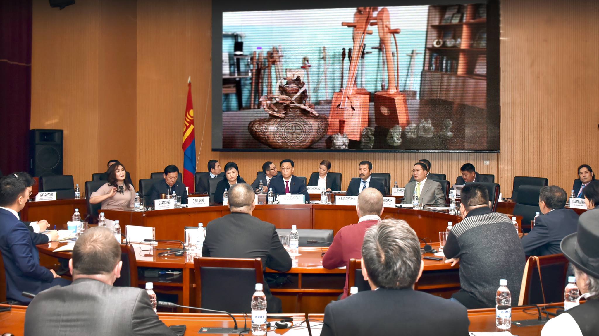 Ж.Эрдэнэбат: Эрсдэлийг боломж болгоход Монголын үндэсний брэндийн зөвлөл томоохон үүрэгтэй