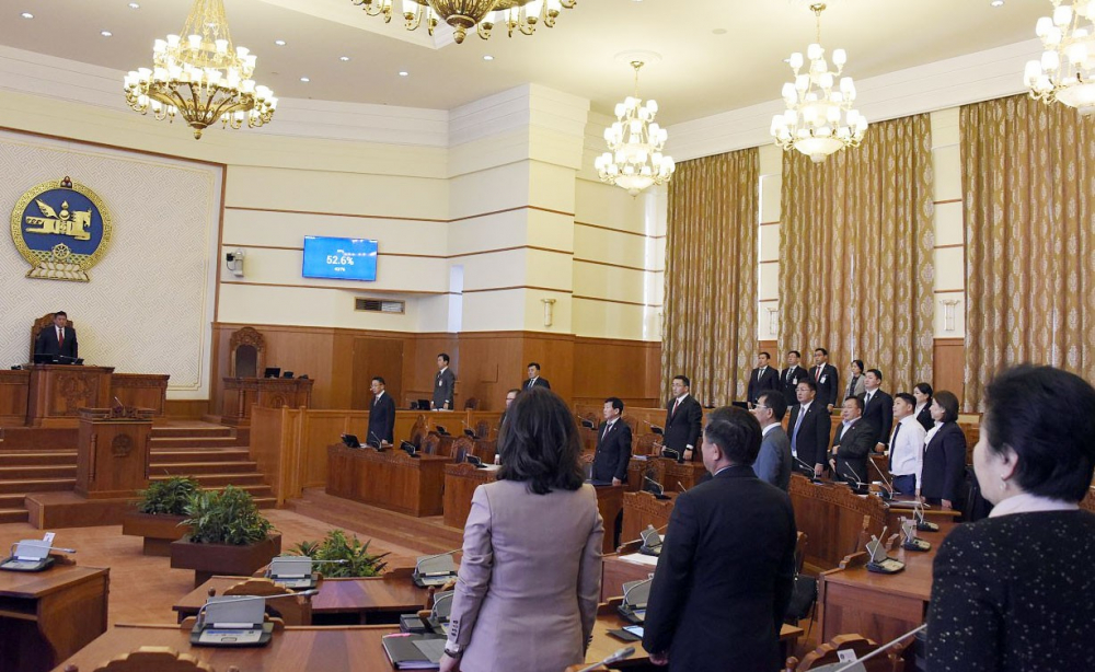 Монгол Улсын Их Хурлын чуулганы хуралдааны дэгийн тухай хуулийн анхны хэлэлцүүлгийг хийв