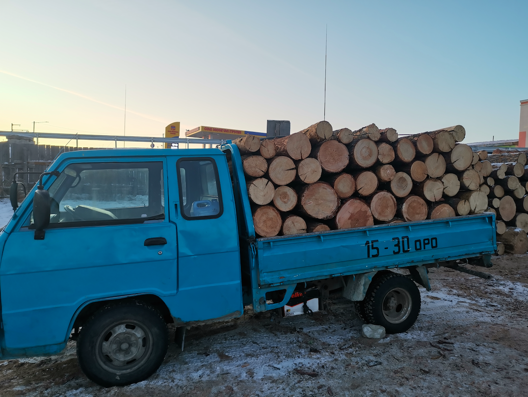 Залуу гэр бүлийг дэмжиж түлээгээр хангалаа