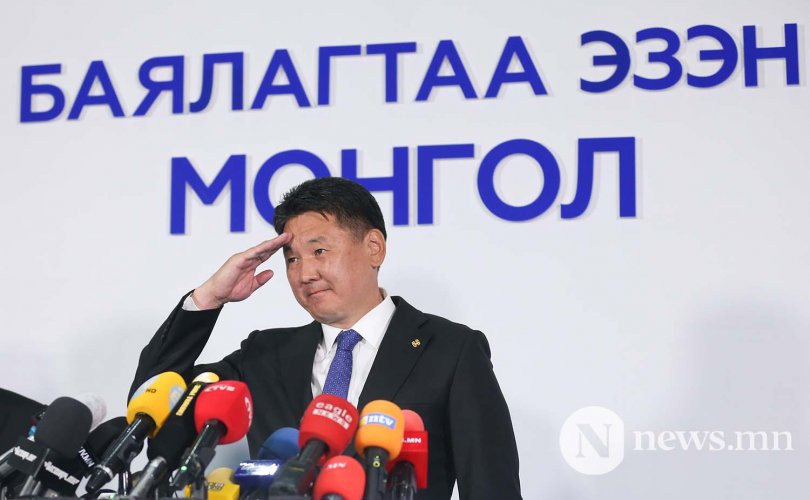 Монгол Улсын зургаа дахь Ерөнхийлөгч У.Хүрэлсүх боллоо