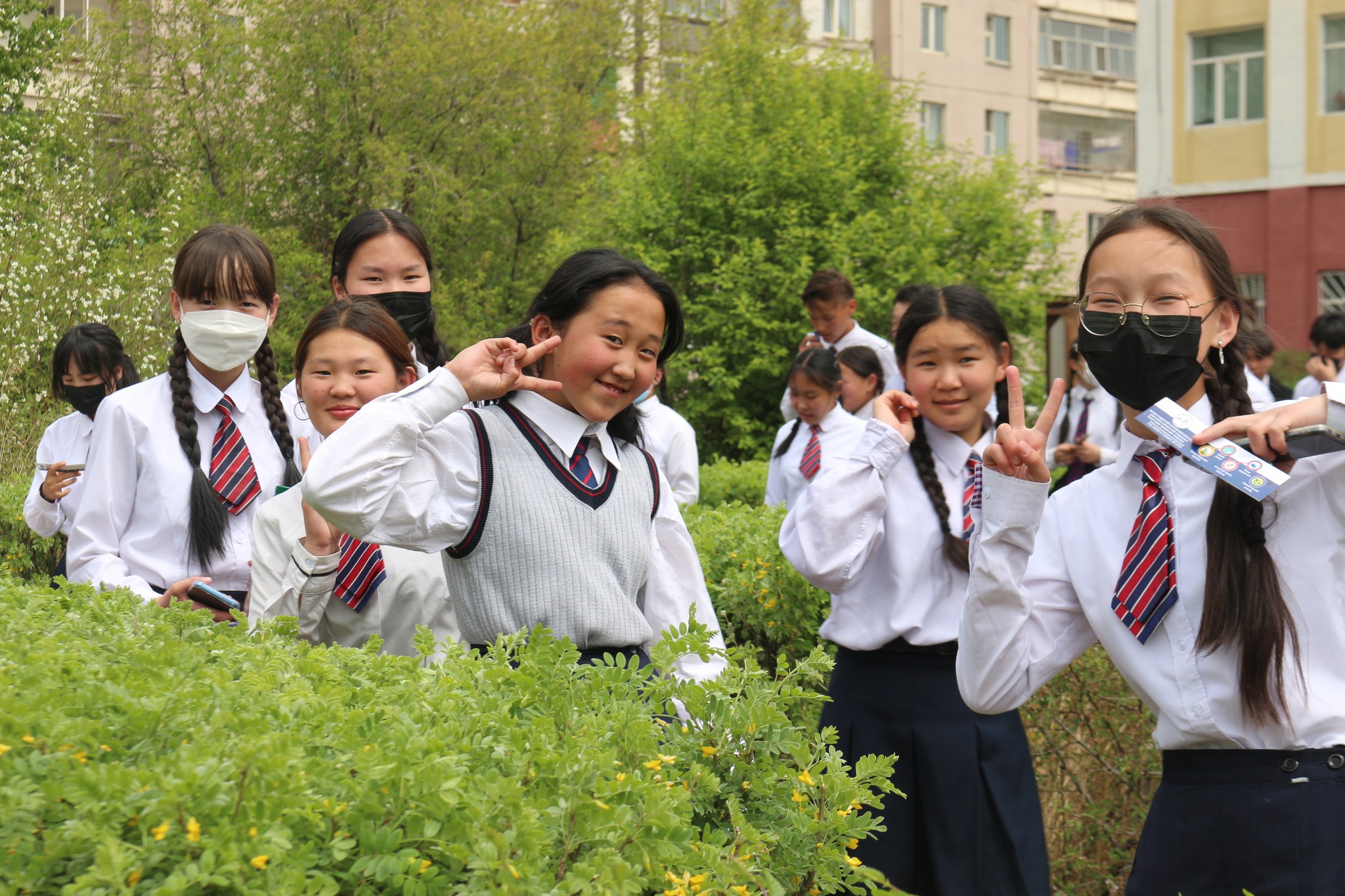 5000 хүүхдэд экологийн болон хүрээлэн буй орчны эрх зүйн боловсрол олгожээ