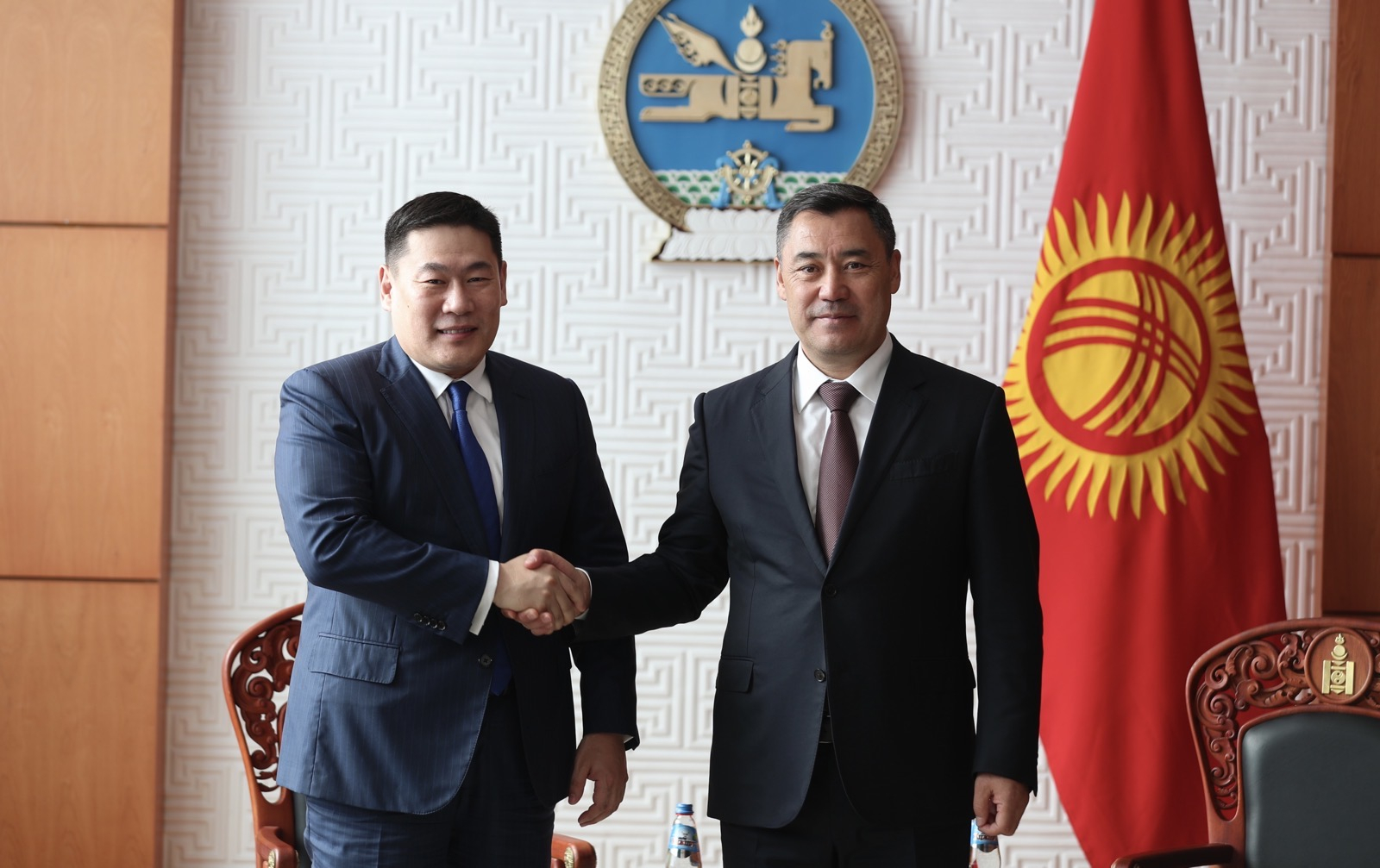 Ерөнхий сайд Л.Оюун-Эрдэнэ Бүгд Найрамдах Киргиз Улсын Улсын Ерөнхийлөгч С.Жапаровт бараалхав