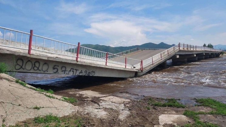 Үерийн улмаас эвдэрсэн гүүрэн байгууламжуудыг засварлахад Засгийн газрын нөөц сангаас хөрөнгө гаргана