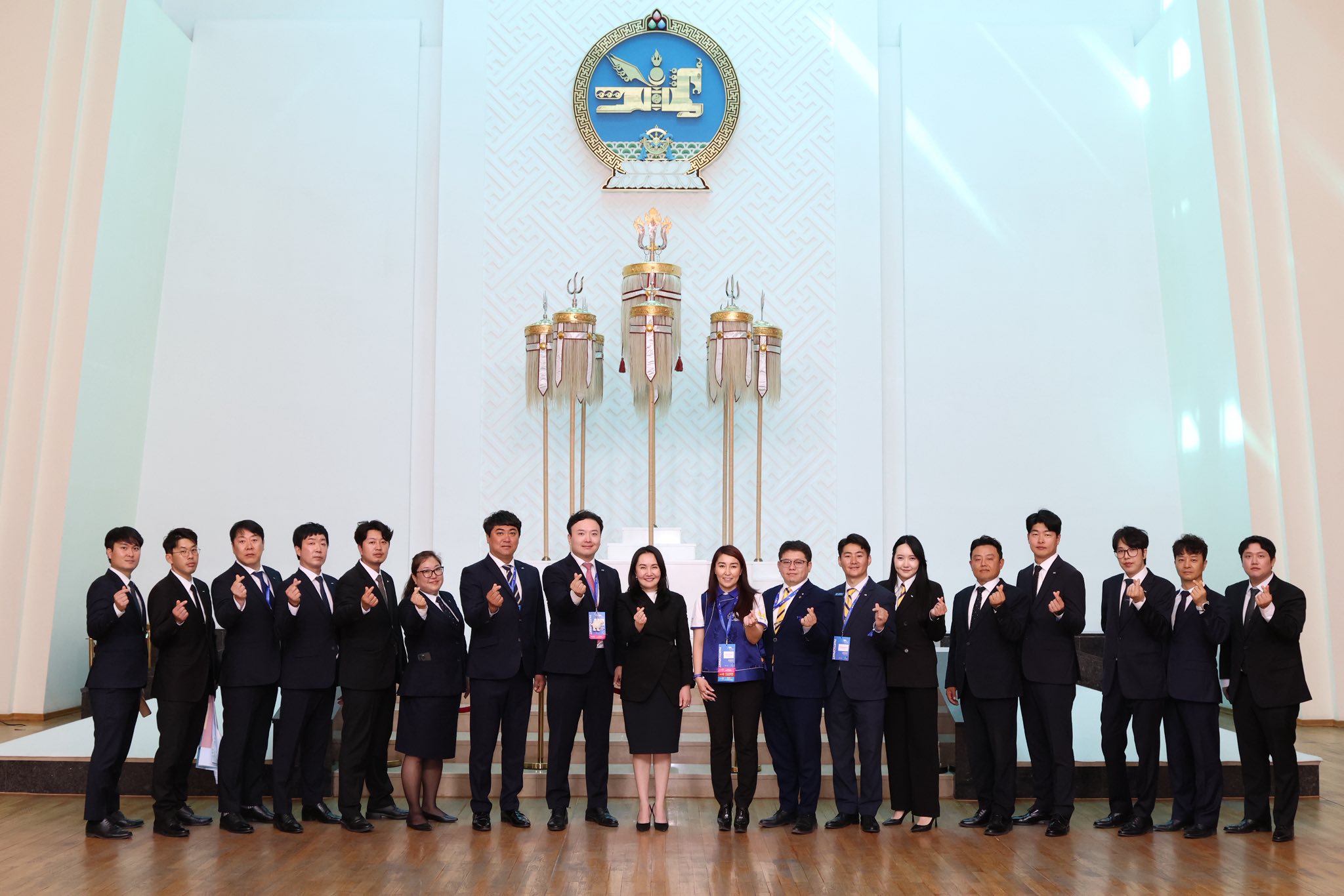 JCI Импакт салбарын БНСУ-ын гишүүдийг Төрийн ордонд хүлээн авлаа